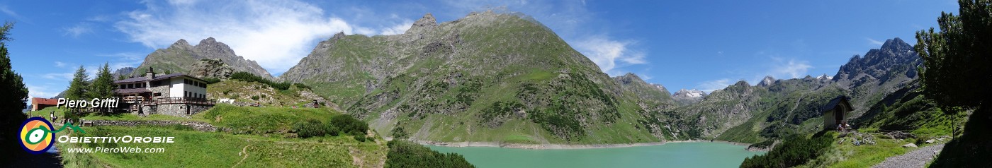 24 Panoramica al Rif. Curo con Lago del Barbellino.jpg